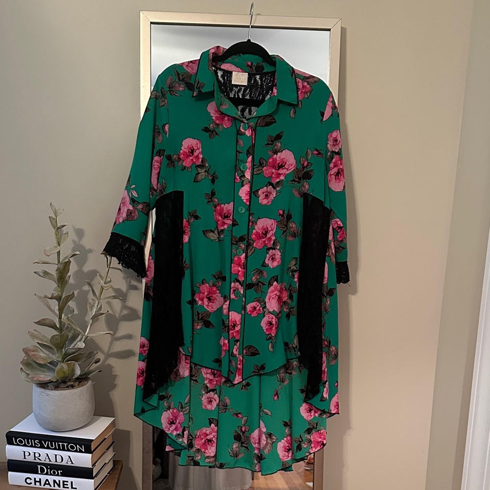 Zadie B’s Elegant  Green and Pink Floral Women's Blouse